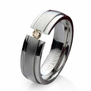 Damenring Titanring TLB3D mit echtem Diamant und gratis Gravur