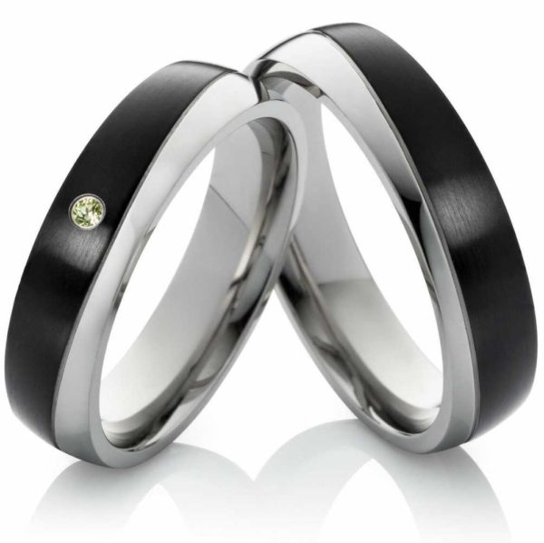 Partnerringe aus Edelstahl mit echtem Peridot und Ringgravur ES9